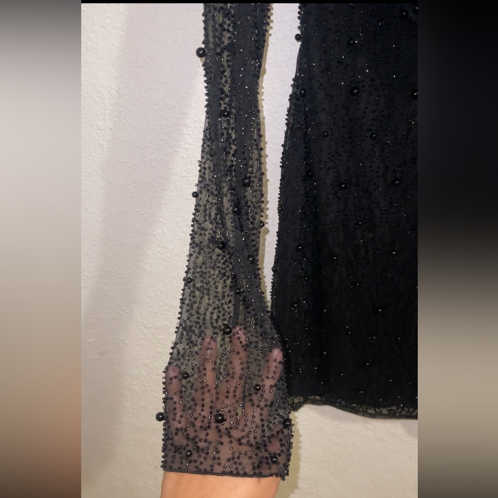 Elegant Black Lace Dress - Picture 5 of 8